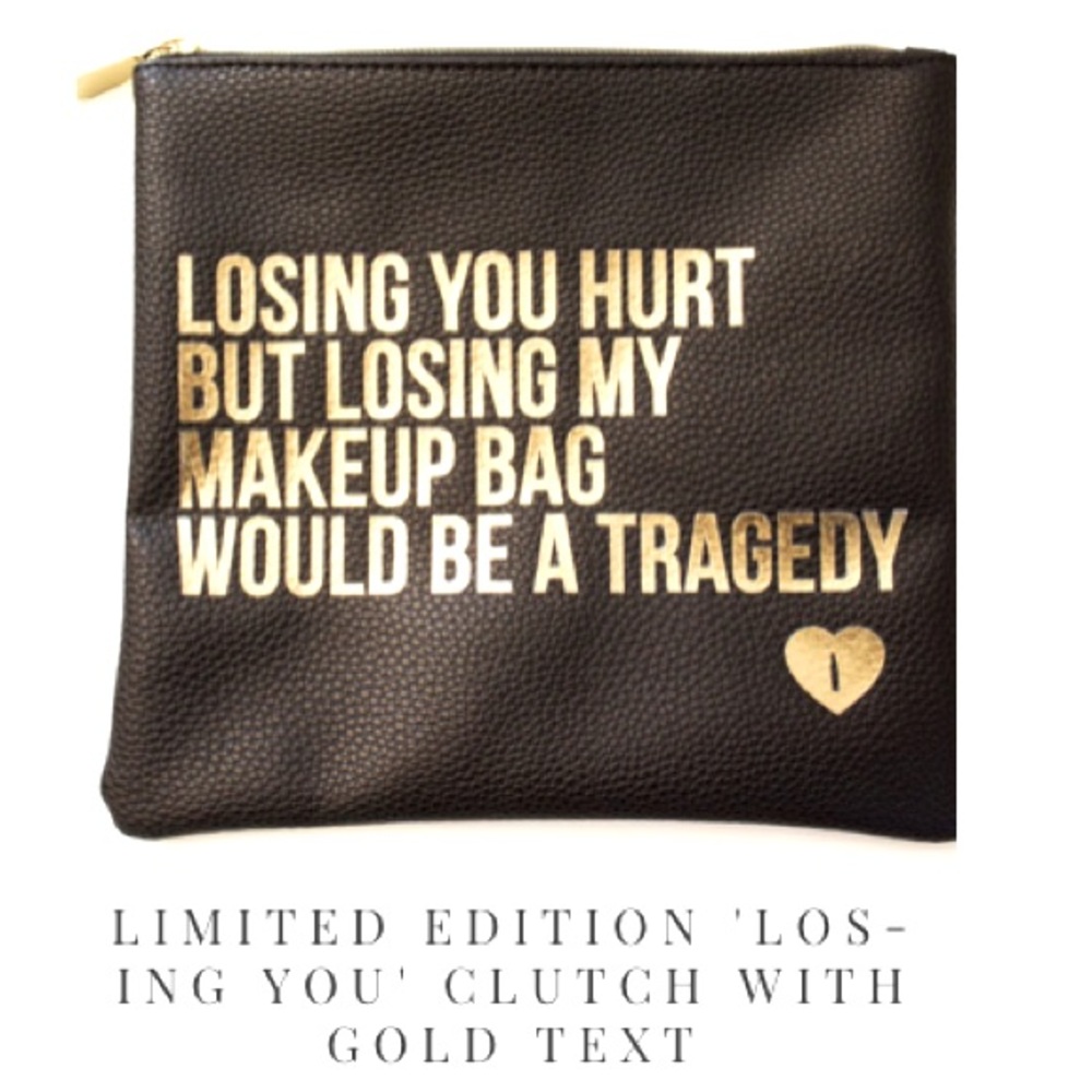 HOST PICK 💓🎉 “Losing you” clutch-NWT